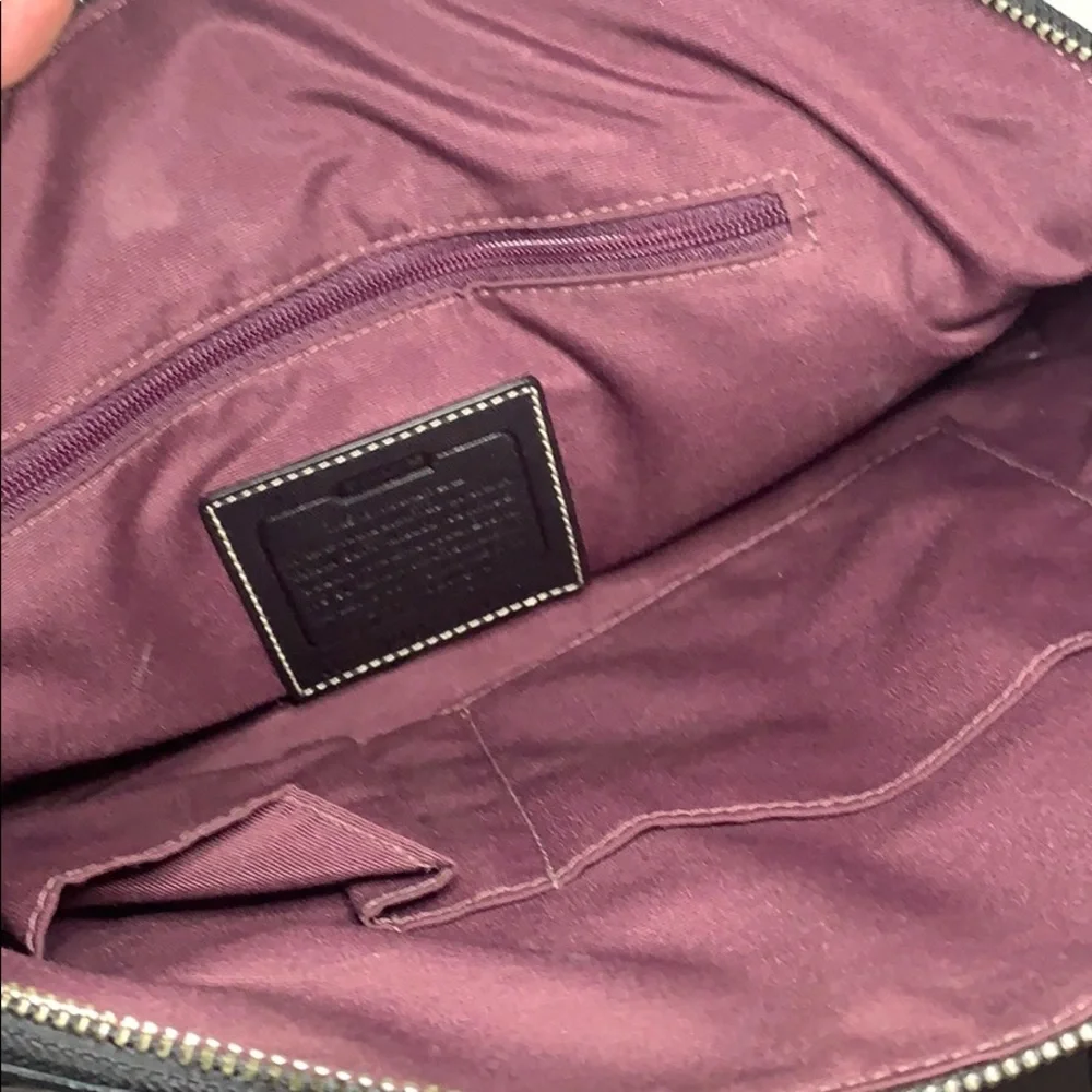 Coach- Black Pebbled Leather Hampton Doc. Satchel